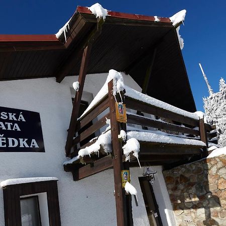 Horská Chata Ještědka Svetla pod Jestedem Exterior foto