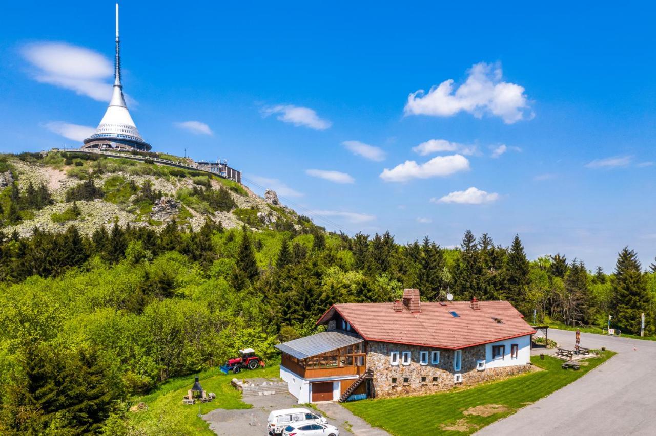 Horská Chata Ještědka Svetla pod Jestedem Exterior foto