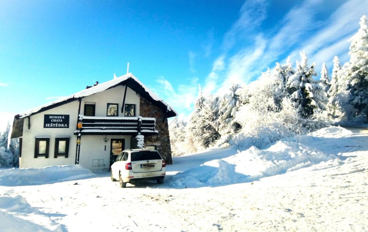 Horská Chata Ještědka Svetla pod Jestedem Exterior foto